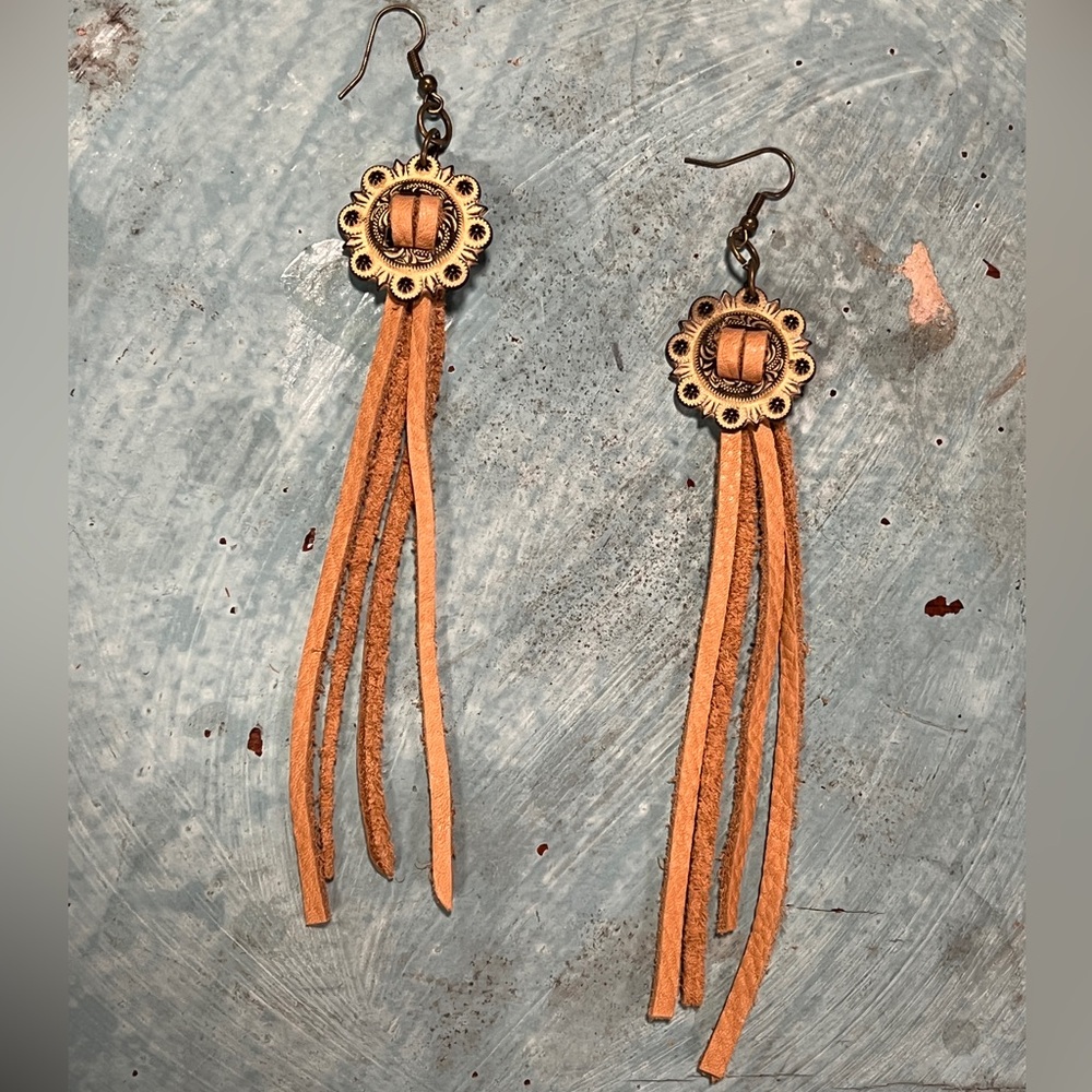 Western Cowgirl Bohemian Leather Fringe Earrings with Conchos NWOT